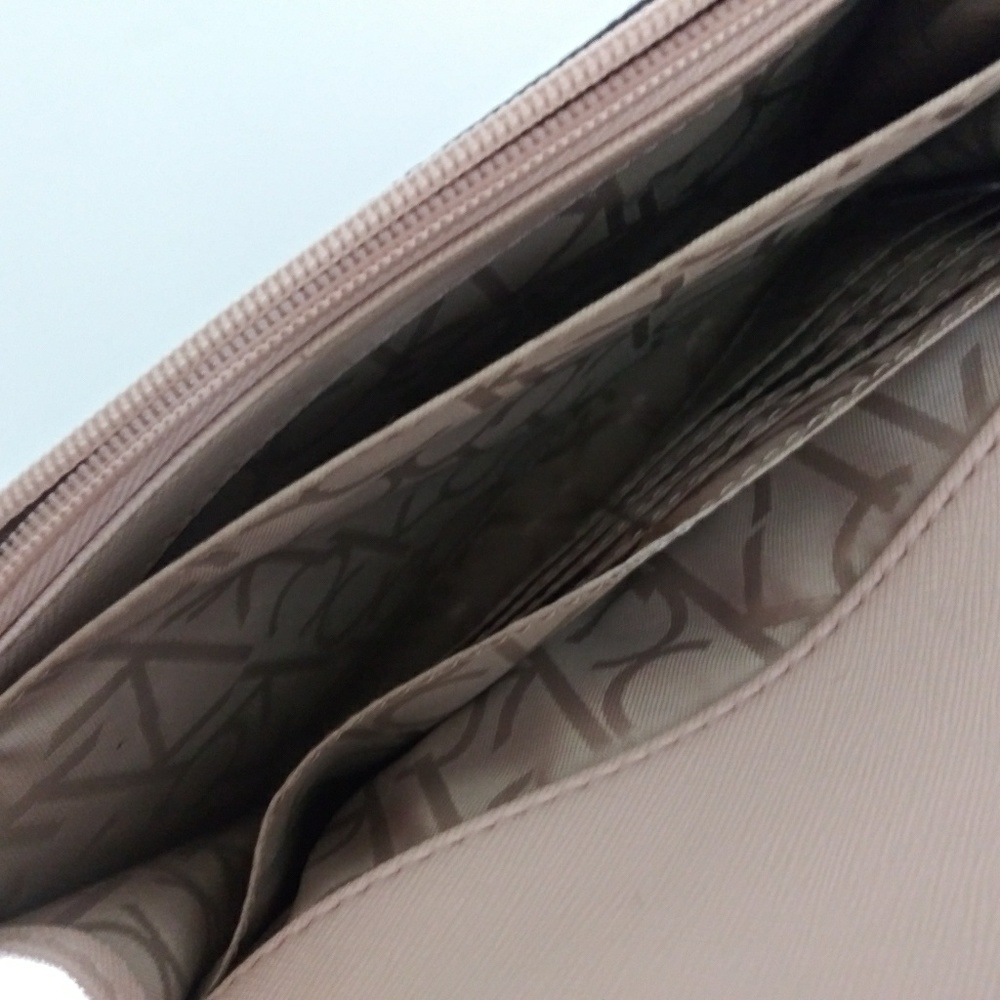 NWT CALVIN KLEIN LOGO MINI CROSSBODY BAG CLUTCH - Picture 6 of 8